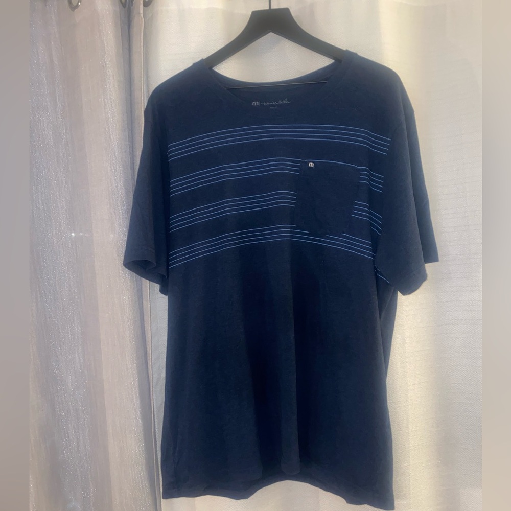 Men’s Travis Mathew t-shirt